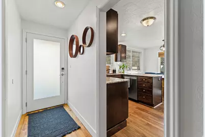 5088 S Gurene Dr, Holladay, UT 84117 - Photo 9