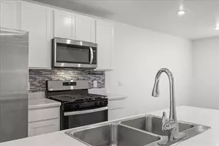 1972 N Blue Iris Ave, Tooele, UT 84074 - Photo 17