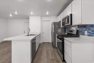 1972 N Blue Iris Ave, Tooele, UT 84074 - Photo 15