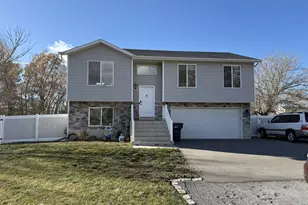 34 E 525 N, Layton, UT 84041 - Photo 1