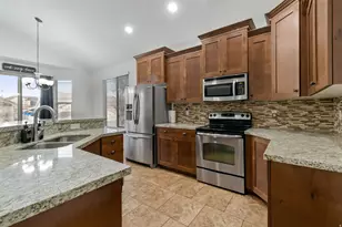 4736 W Kootenai Ct S, Riverton, UT 84096 - Photo 5