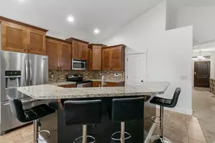 4736 W Kootenai Ct S, Riverton, UT 84096 - Photo 7