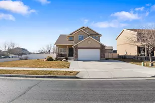 5705 Mast Ln, Stansbury Park, UT 84074 - Photo 3