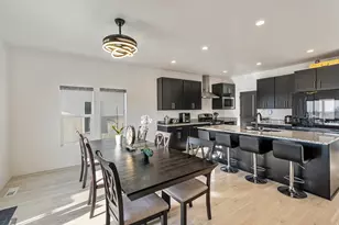 915 N Evelyn St, Farmington, UT 84025 - Photo 3