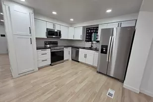 1606 W 1960 N, Layton, UT 84041 - Photo 3