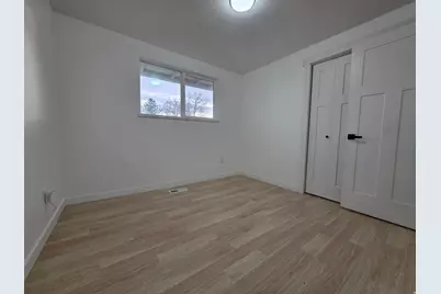 1606 W 1960 N, Layton, UT 84041 - Photo 7