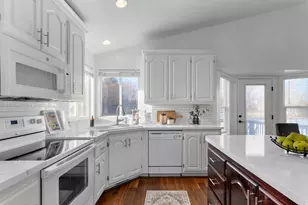 13878 S Shaggy Peak Dr, Riverton, UT 84096 - Photo 7