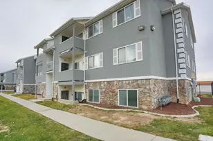 8035 W Copperfield Pl, Magna, UT 84044 - Photo 17