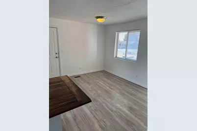 997 E 825 N, Layton, UT 84040 - Photo 3