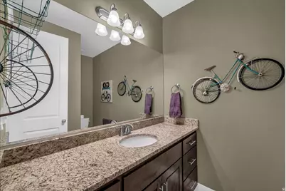 811 N Crown King Ave, Washington, UT 84780 - Photo 23