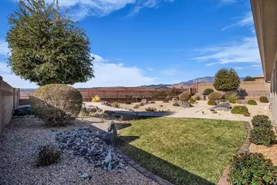 811 N Crown King Ave, Washington, UT 84780 - Photo 29