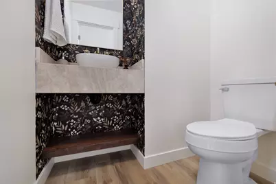 241 W 310 N, Orem, UT 84057 - Photo 9