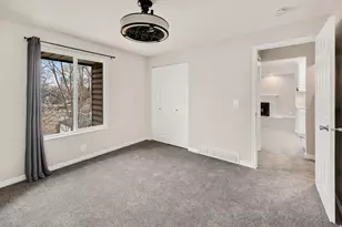 875 E Arrowhead Ln S, Murray, UT 84107 - Photo 11