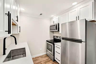 875 E Arrowhead Ln S #47, Murray, UT 84107 - Photo 9