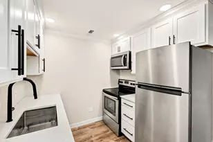 875 E Arrowhead Ln S, Murray, UT 84107 - Photo 9