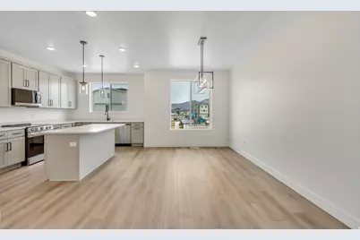 5271 N Evergreen Way #209, Eagle Mountain, UT 84005 - Photo 7