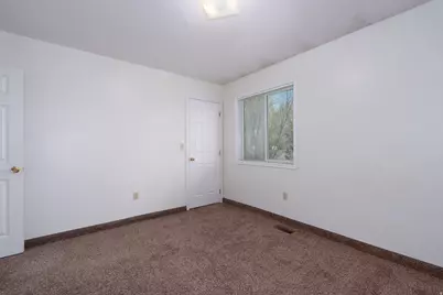 275 S 300 E, Roosevelt, UT 84066 - Photo 17