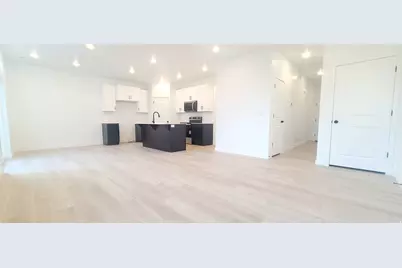 3517 W 4835 S #27, Roy, UT 84067 - Photo 9