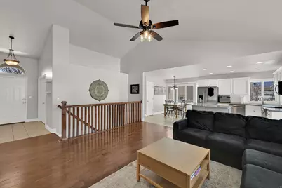 1392 W 2175 S, Syracuse, UT 84075 - Photo 9