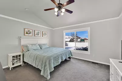 1392 W 2175 S, Syracuse, UT 84075 - Photo 15