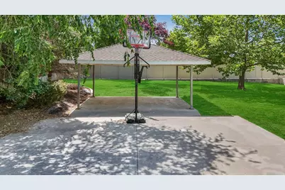 153 E Main St #B, Santaquin, UT 84655 - Photo 5