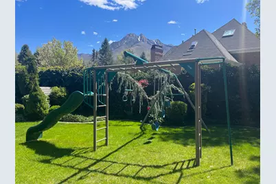 2051 E Normandywoods Ct, Holladay, UT 84117 - Photo 29