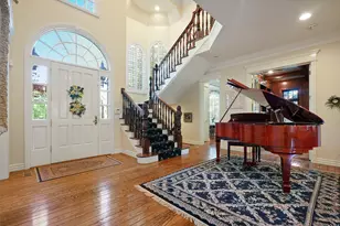 2051 E Normandywoods Ct, Holladay, UT 84117 - Photo 9