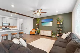 933 W Lucky Clover Dr N, Saratoga Springs, UT 84045 - Photo 5