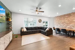 933 W Lucky Clover Dr N, Saratoga Springs, UT 84045 - Photo 7