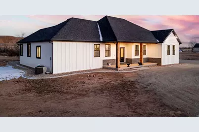 2624 N 1500 E, Roosevelt, UT 84066 - Photo 3