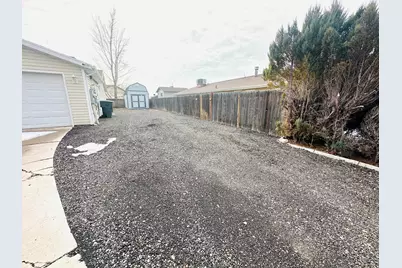 869 E 1325 N, Ogden, UT 84404 - Photo 17