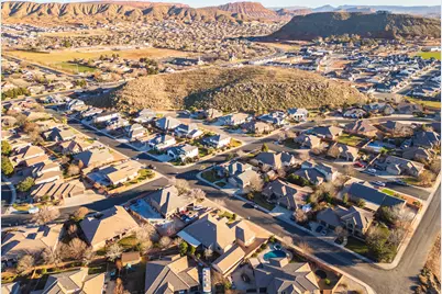 345 E 1575 S, Washington, UT 84780 - Photo 53