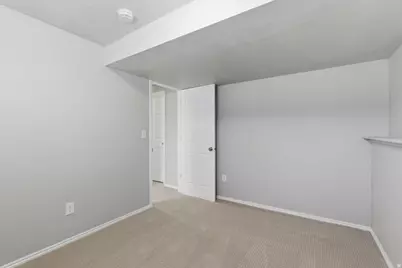 6635 S Somerset Dr, West Jordan, UT 84084 - Photo 31