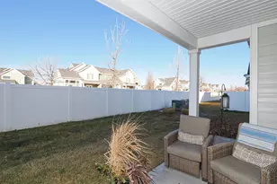 12738 S Park Run Ct W, Riverton, UT 84065 - Photo 5