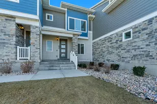 994 W Sapphire Peak Dr, Bluffdale, UT 84065 - Photo 1