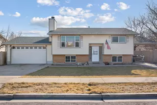 6479 W Kings Estate Dr, West Valley, UT 84128 - Photo 1