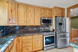 6479 W Kings Estate Dr, West Valley, UT 84128 - Photo 9