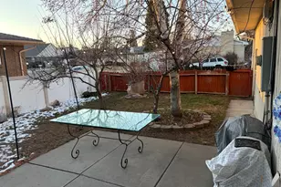 2544 E Promenade Dr S, Cottonwood Heights, UT 84121 - Photo 35