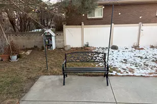 2544 E Promenade Dr S, Cottonwood Heights, UT 84121 - Photo 33