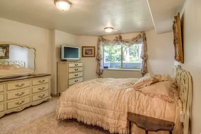 883 E 700 S, Springville, UT 84663 - Photo 23