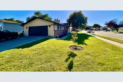 1125 W 700 N, Clearfield, UT 84015 - Photo 3