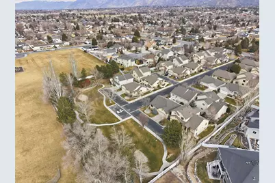 11341 S Silver Buckle Way, Sandy, UT 84092 - Photo 9