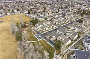 11341 S Silver Buckle Way, Sandy, UT 84092 - Photo 9