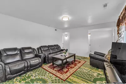 4587 W 5100 S, Kearns, UT 84118 - Photo 5