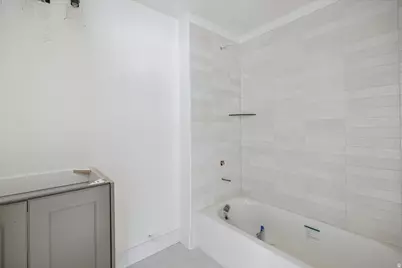 822 W Caroline Dr W #214, Saratoga Springs, UT 84045 - Photo 23