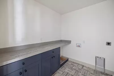 858 Caroline Dr W #211, Saratoga Springs, UT 84045 - Photo 9