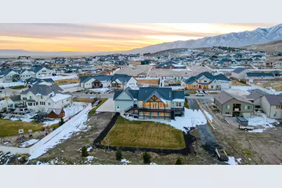 9712 N Vande Way #215, Eagle Mountain, UT 84005 - Photo 9