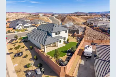 1418 E Hayrocks Dr S, Saint George, UT 84790 - Photo 9