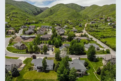 335 N Alpenhof Cir #18, Midway, UT 84049 - Photo 5