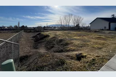 207 W 500 S, Lehi, UT 84043 - Photo 11